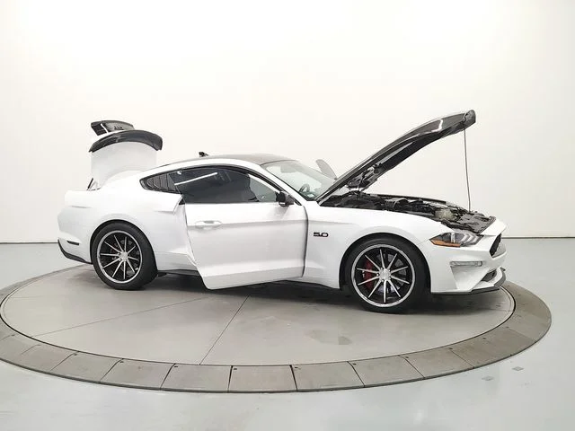 Used 2021 White Ford GT image 17