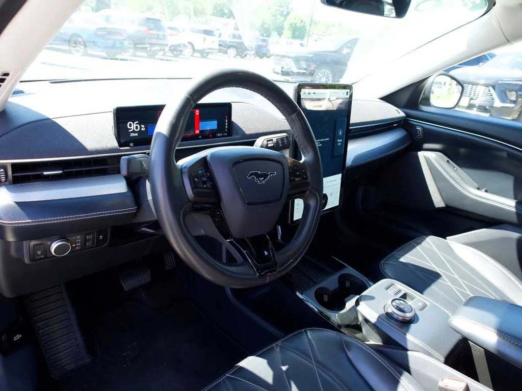 Used 2021 Gray Ford Select image 21
