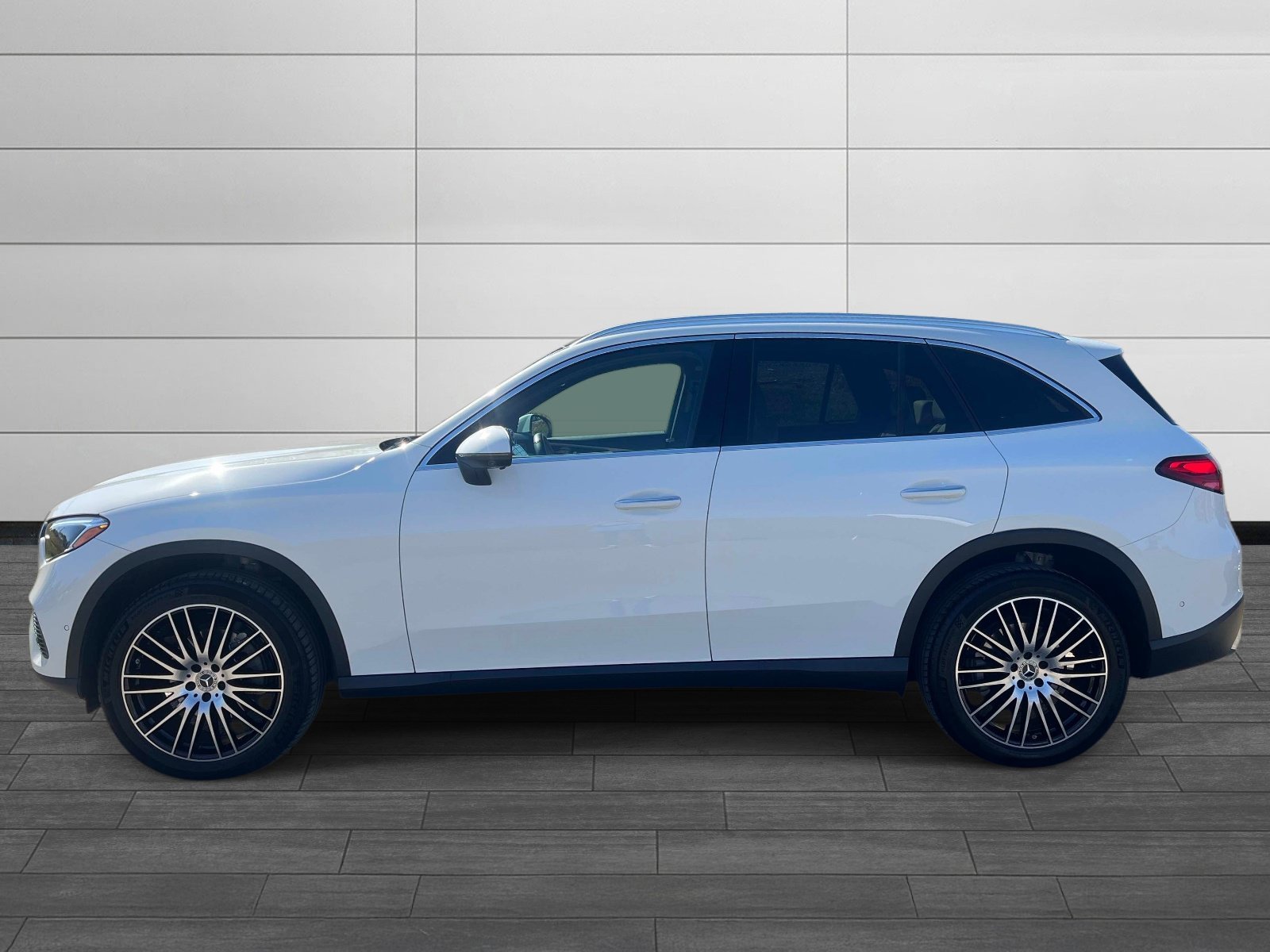 Used 2026 Polar White Mercedes-Benz GLC 300 image 6