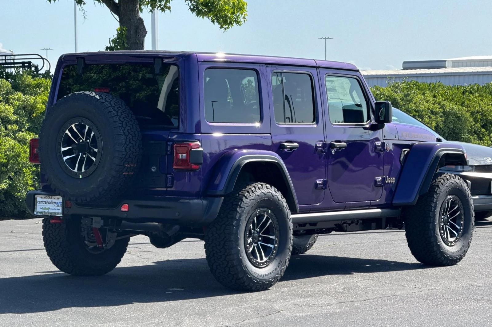 New 2026 Reign Exterior Paint Jeep Rubicon X image 4