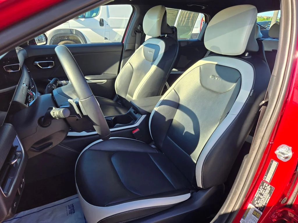 Used 2025 Red Kia GT-Line Turbo image 17
