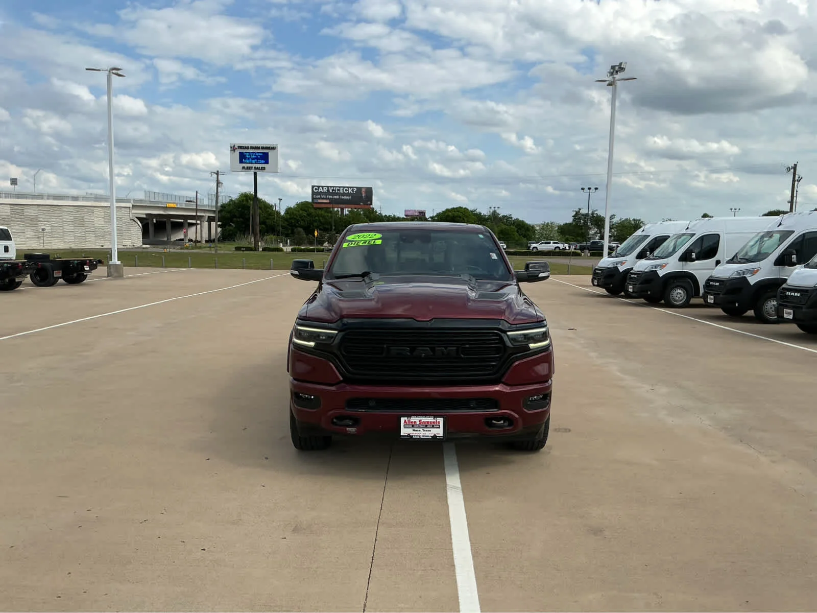 Used 2022 Delmonico Red Pearlcoat Ram Limited image 3