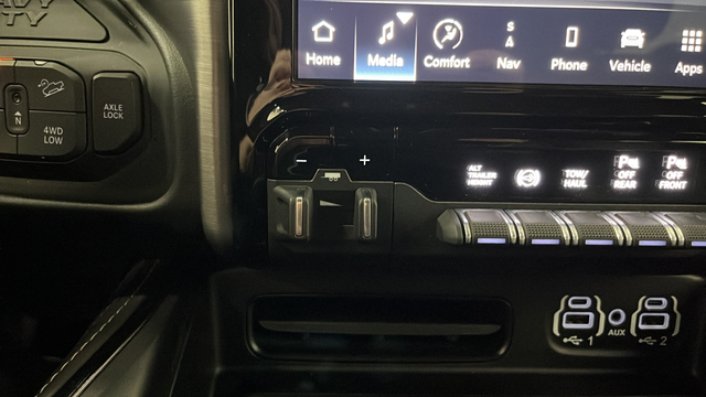 Used 2023 Bright White Clearcoat Ram Rebel image 41