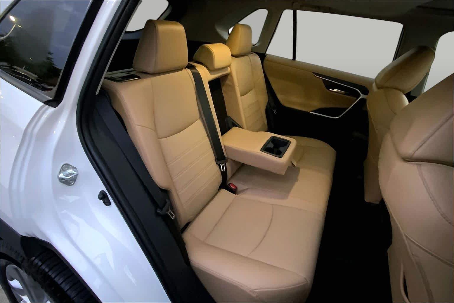 Used 2022 Blizzard Pearl Toyota Limited image 19