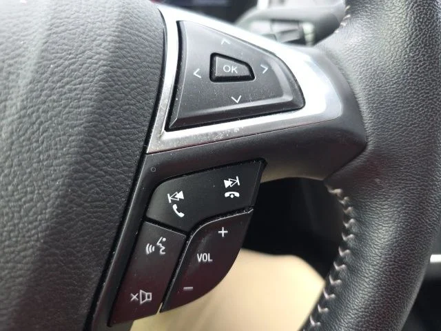 Used 2019 Black Ford SE image 15
