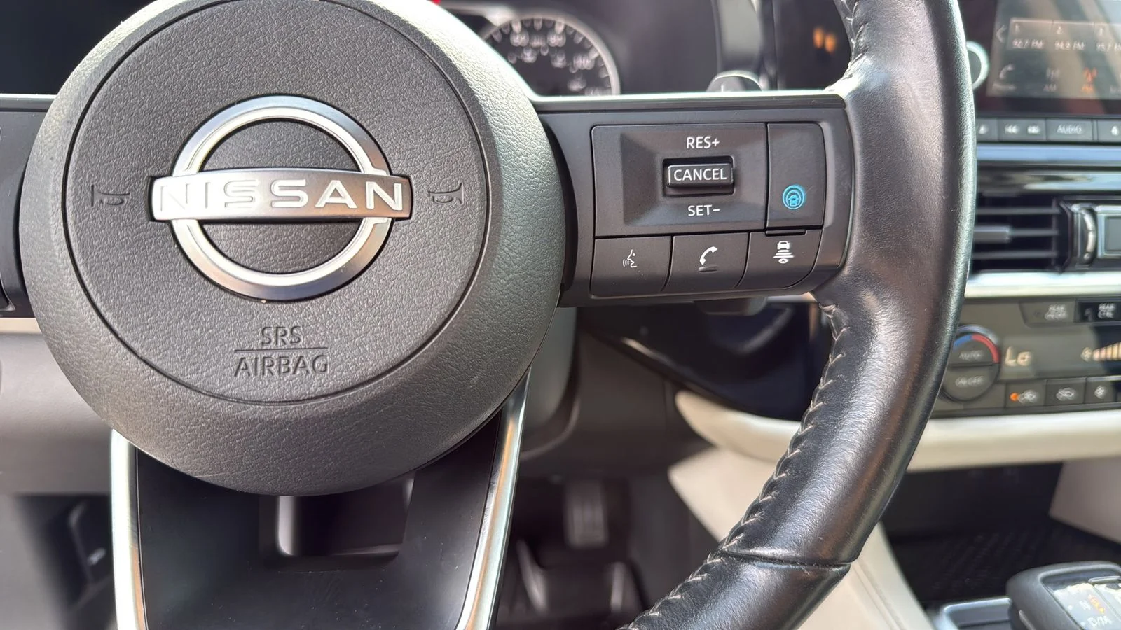 Used 2024 Gray Nissan SV image 15