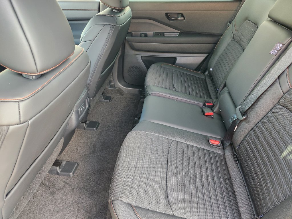 New 2026 Baltic Teal Pearl Nissan Rock Creek® image 21