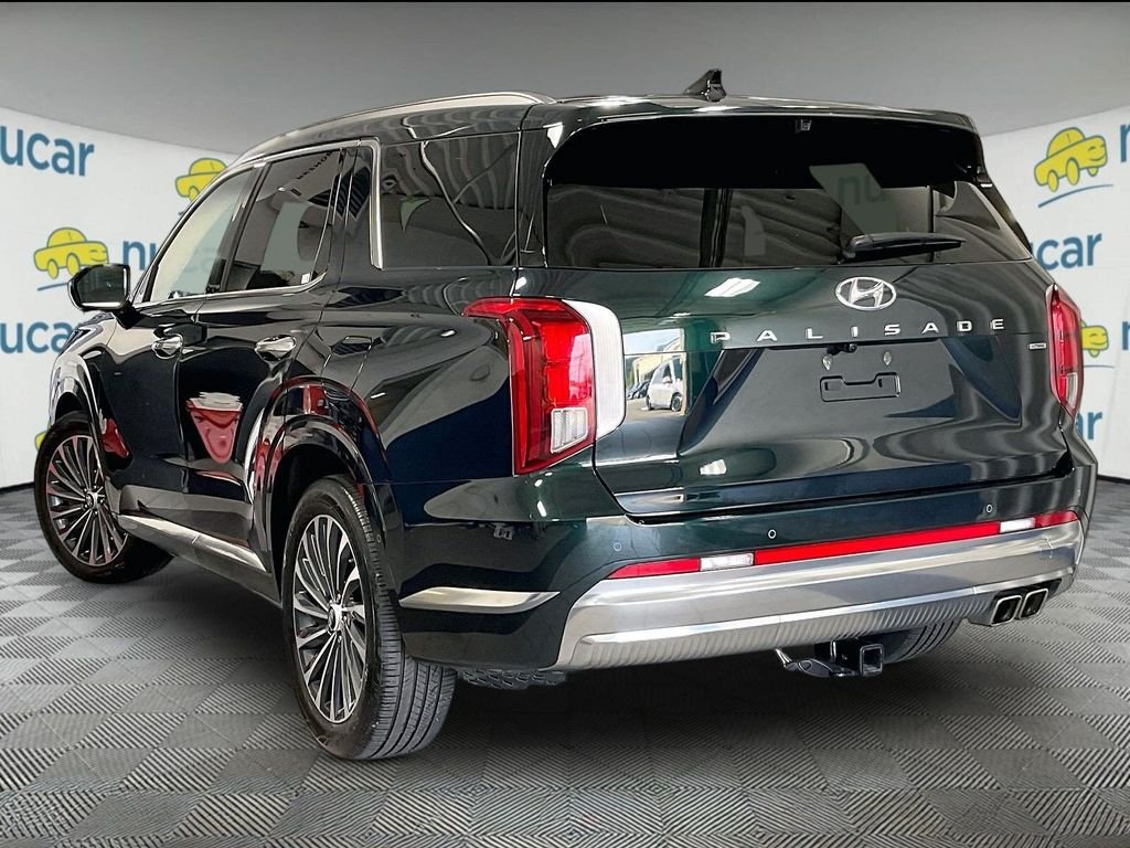 Used 2025 Green Hyundai Calligraphy image 3