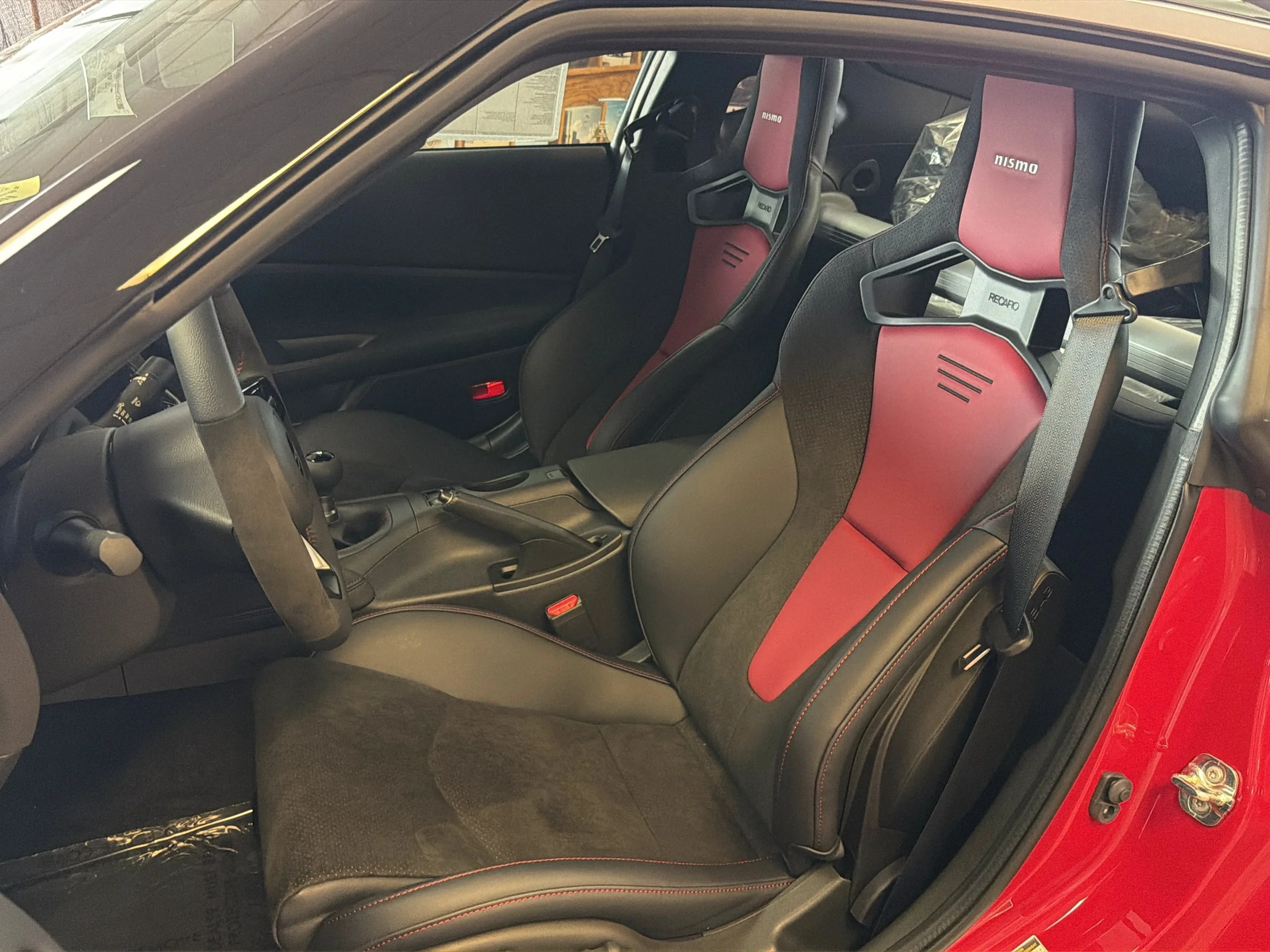 New 2027 Solid Red/Super Black Nissan NISMO image 9