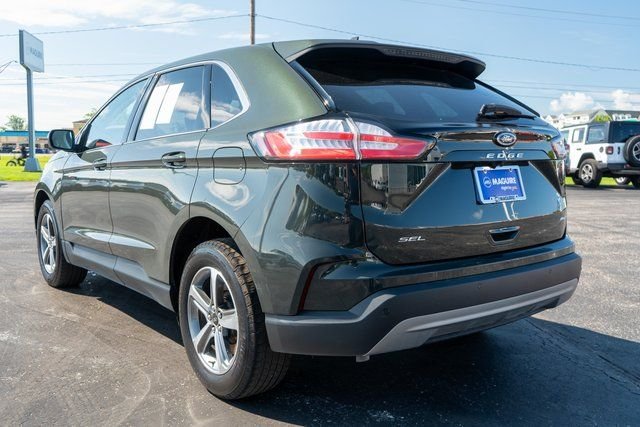 Used 2023 Green Ford SEL image 8