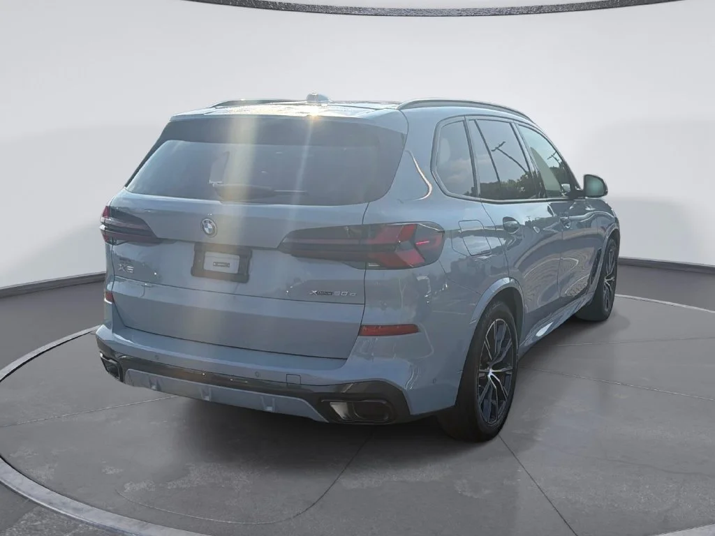 Used 2026 Gray BMW xDrive50e image 7