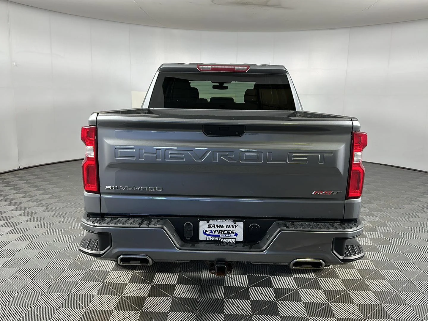 Used 2021 Steel Metallic Chevrolet RST image 4