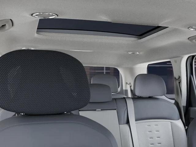 New 2026 Black Kia Wind image 27