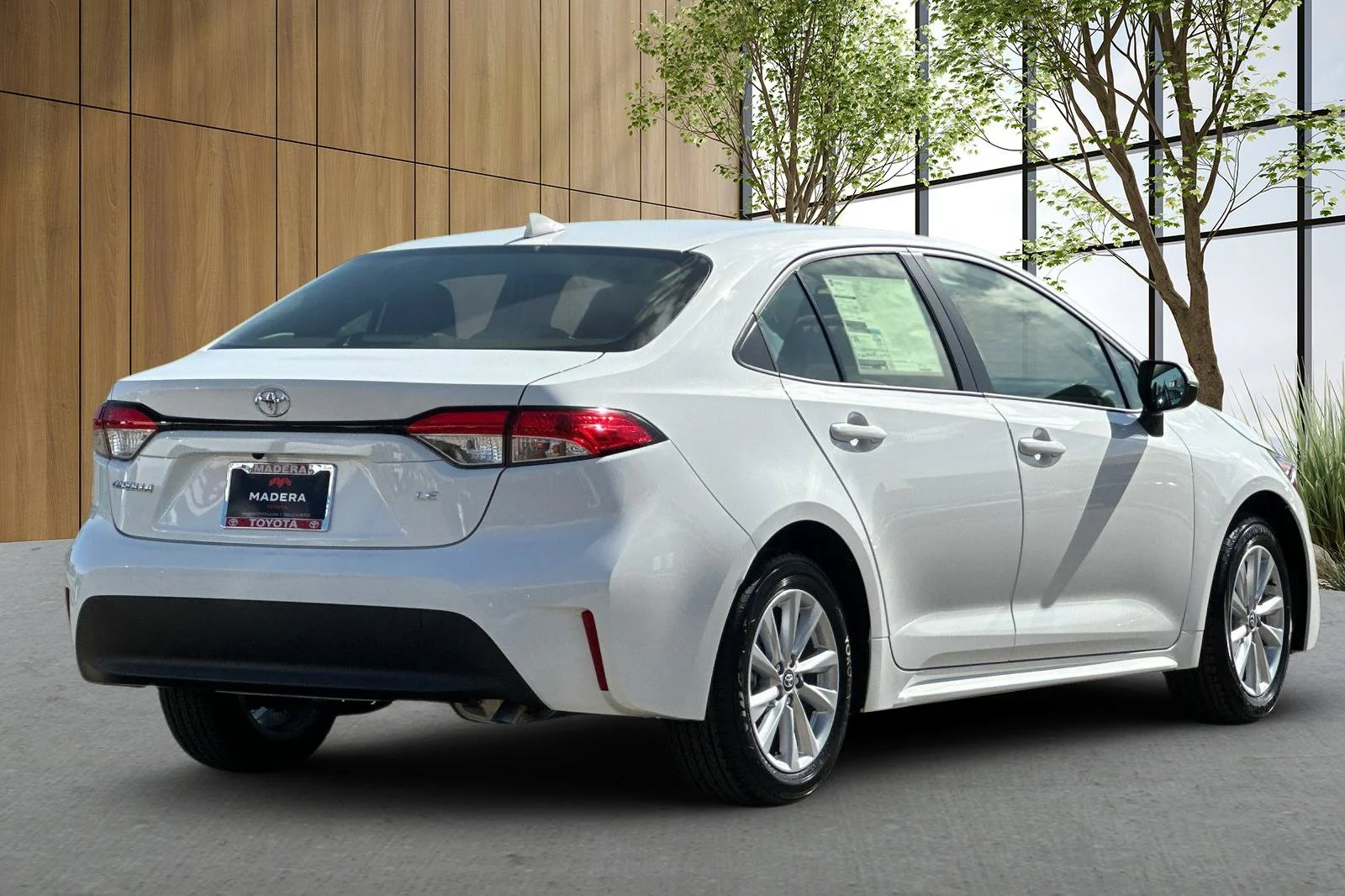 New 2027 Ice Cap Toyota LE image 4