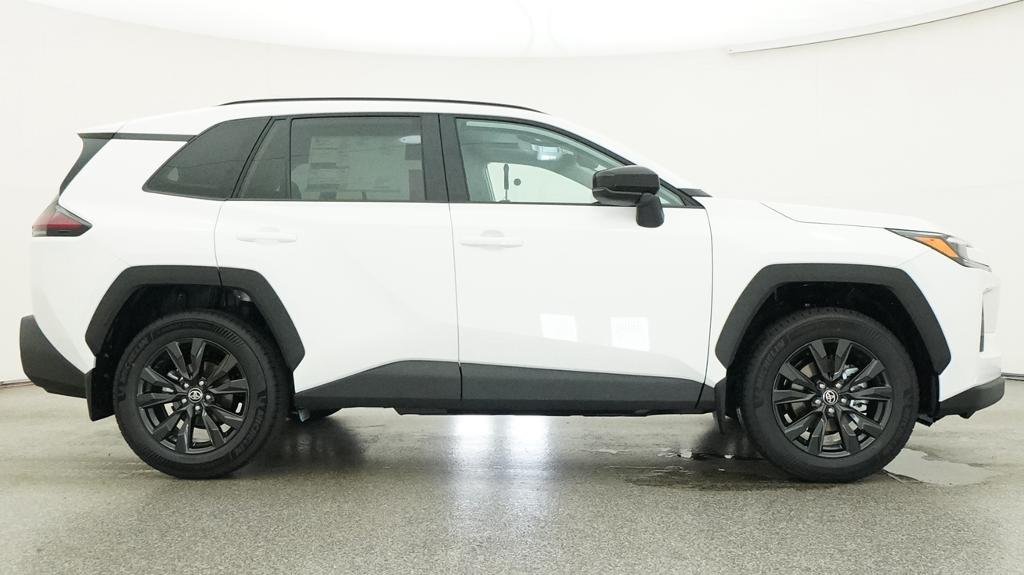 New 2026 Ice Cap Toyota XLE Premium image 13