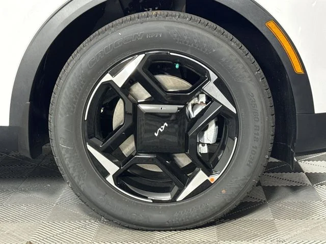 New 2026 Glacial White Pearl Kia EX image 10