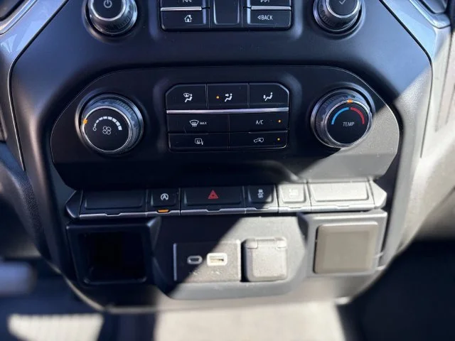 Used 2020 Gray Chevrolet LT image 26