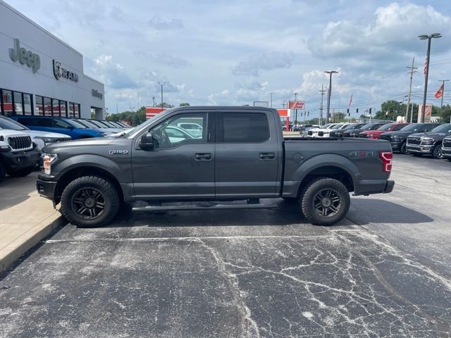 Used 2018 Gray Ford XLT image 3