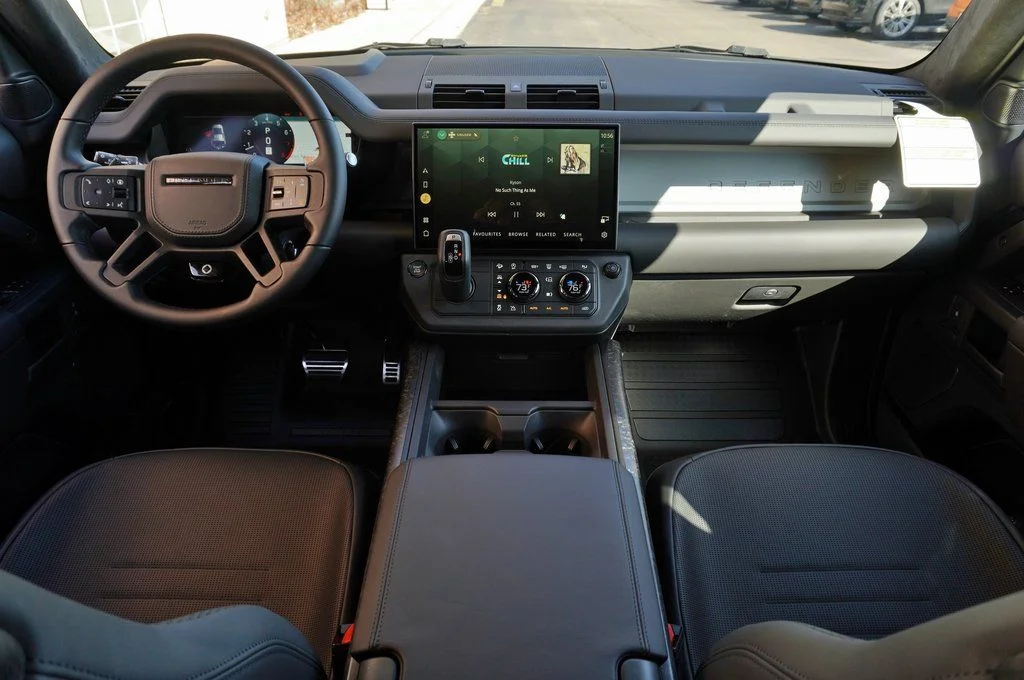 New 2026 Sargasso Blue Land Rover Octa image 12