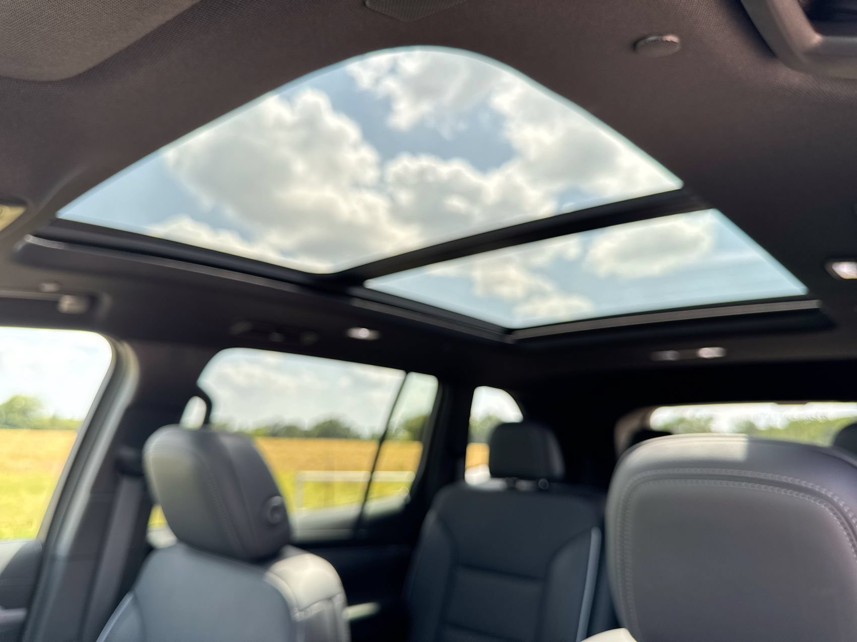 New 2026 Iridescent White Tricoat Buick Preferred image 22