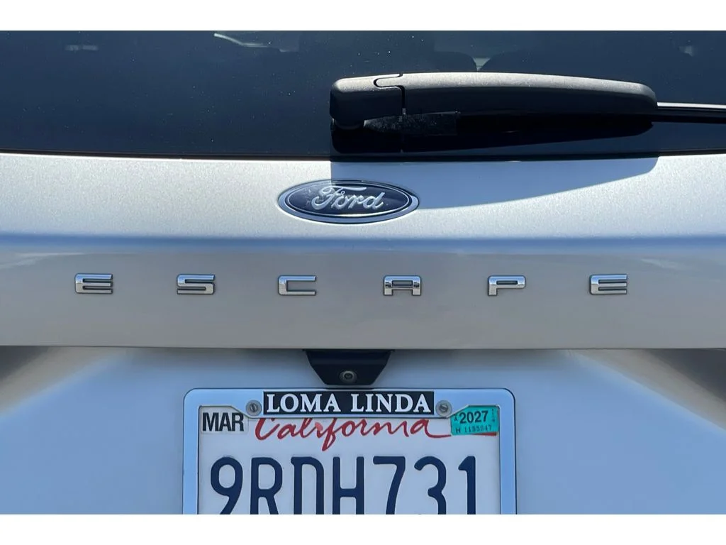 Used 2022 ICONIC SILVER Ford SE image 47