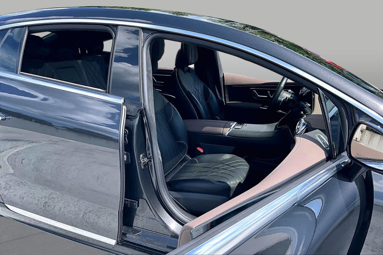 Certified Used 2023 Graphite Grey Metallic Mercedes-Benz EQS 580 image 8