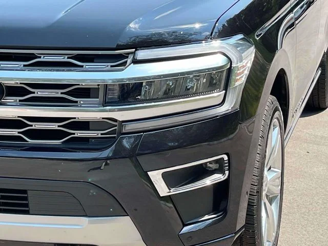 Used 2024 Black Metallic Ford Platinum image 9