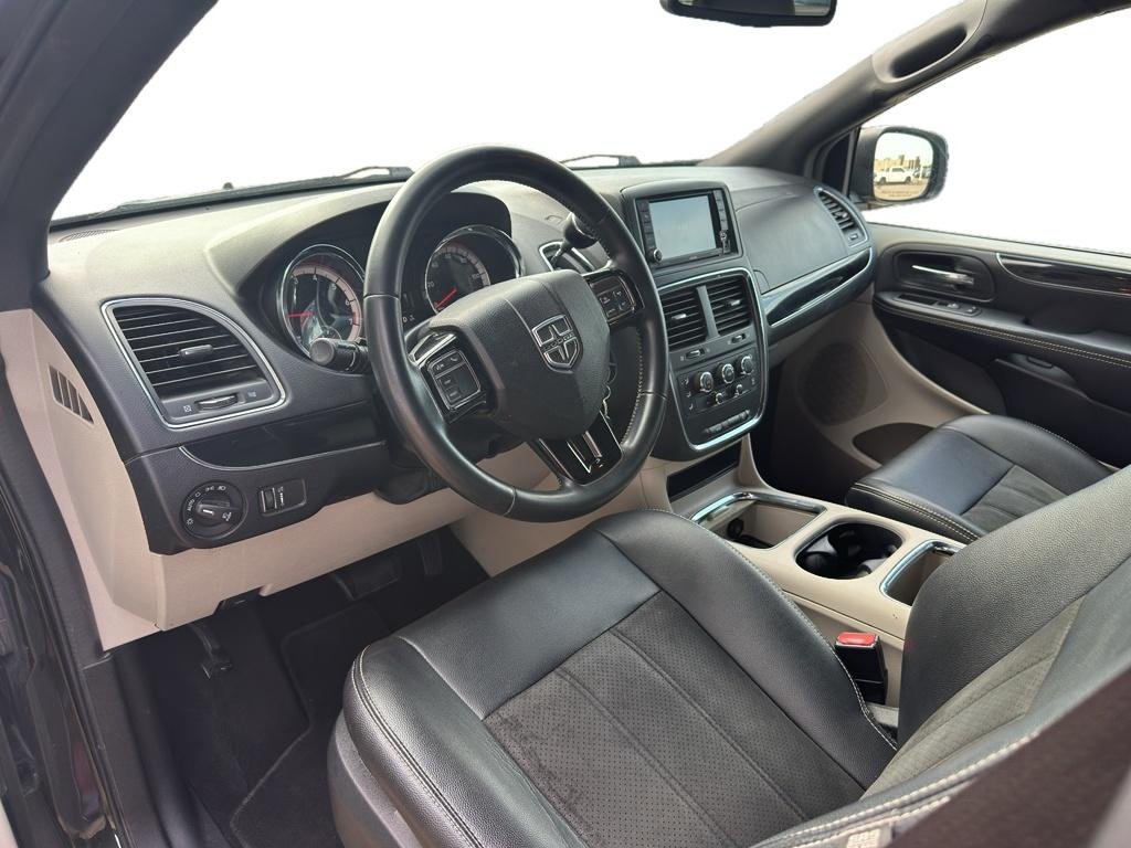 Used 2019 Dodge Grand Caravan SXT with VIN 2C4RDGCG0KR542088 for sale in Manhattan, KS