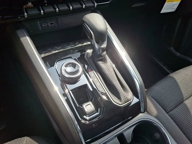 New 2026 Summit White GMC Elevation image 11
