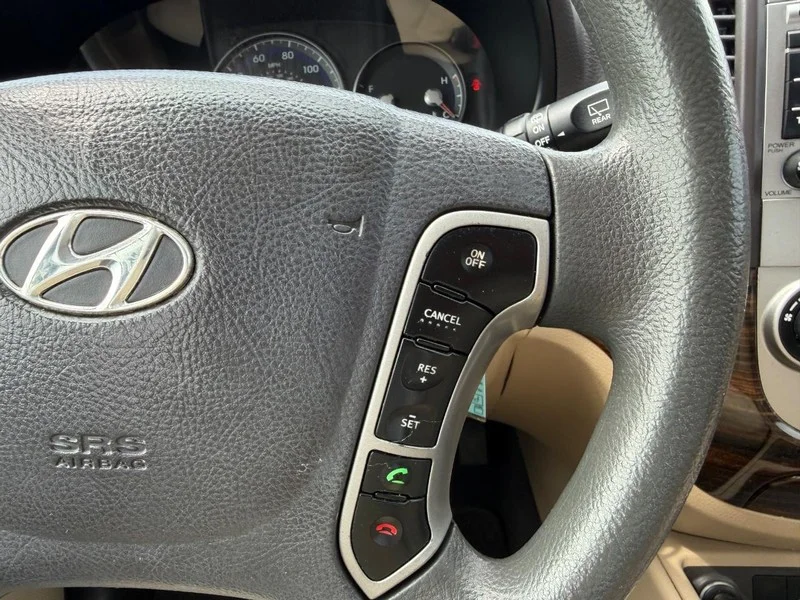 Used 2011 Phantom Black Metallic Hyundai GLS image 13