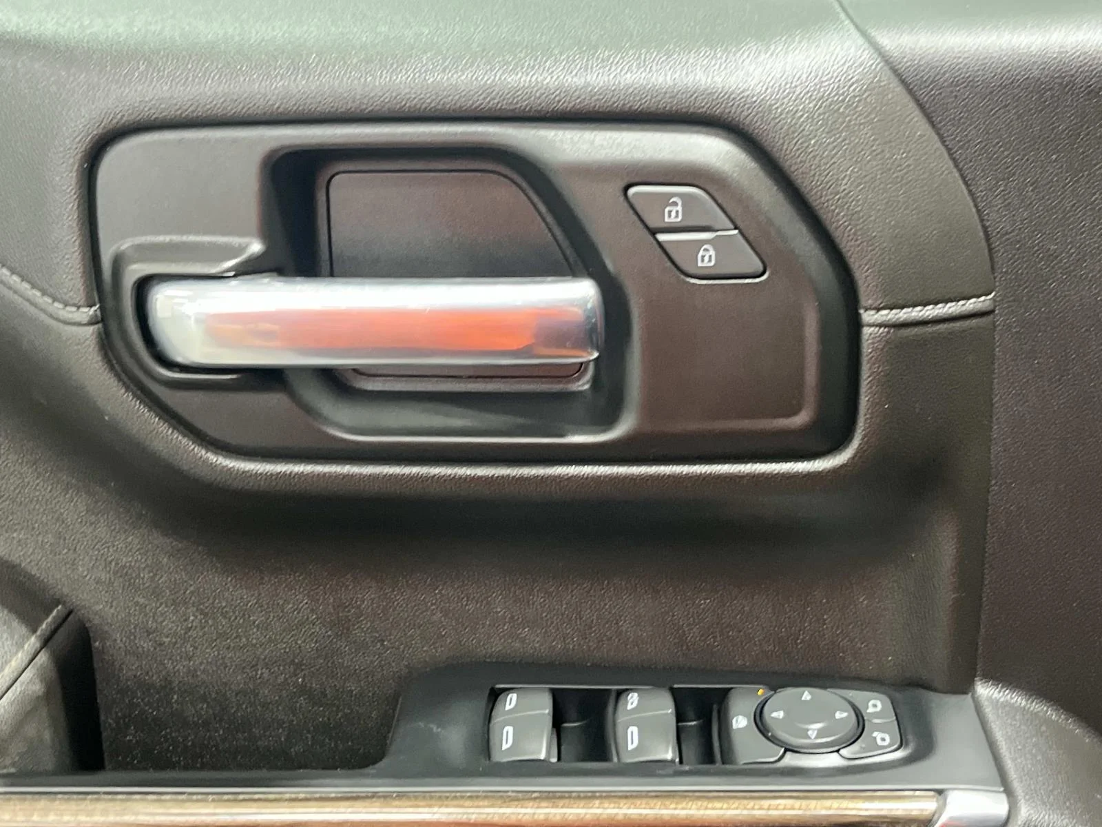 Used 2022 All normally body colored non-sheet metal parts will be black including front fender extensions, cab spoiler on Double & Crew cabs and LT trim door handles. May require extended lead time. Chevrolet LT Trail Boss image 16