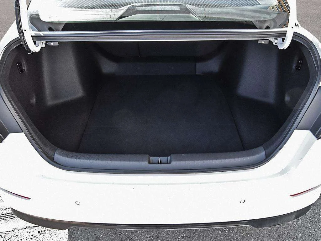 New 2026 Platinum White Pearl Honda TOURING The best of the Accord. The best of everyt image 7