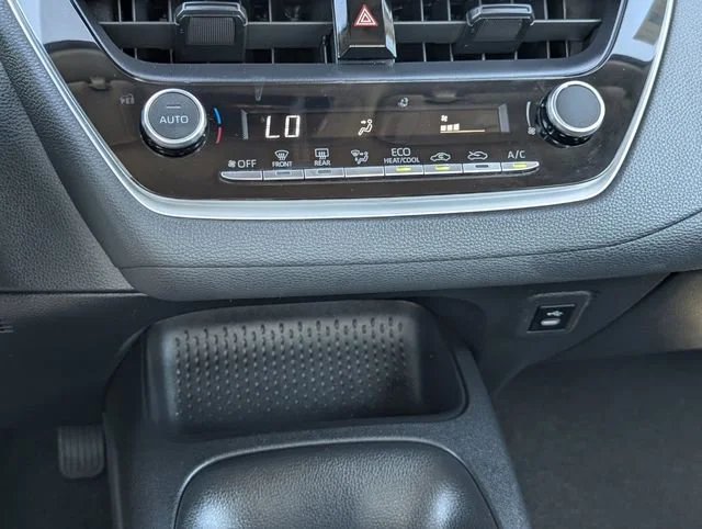 2024 Toyota Corolla LE - Photo 8