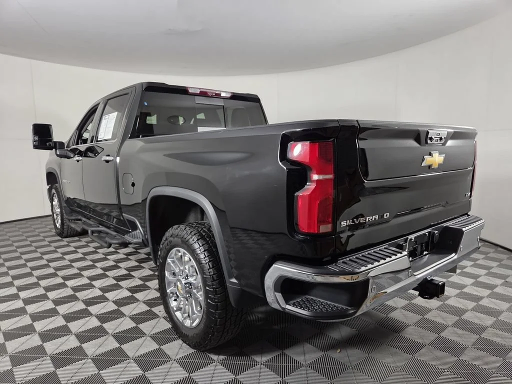 Used 2025 Black Chevrolet LTZ image 7