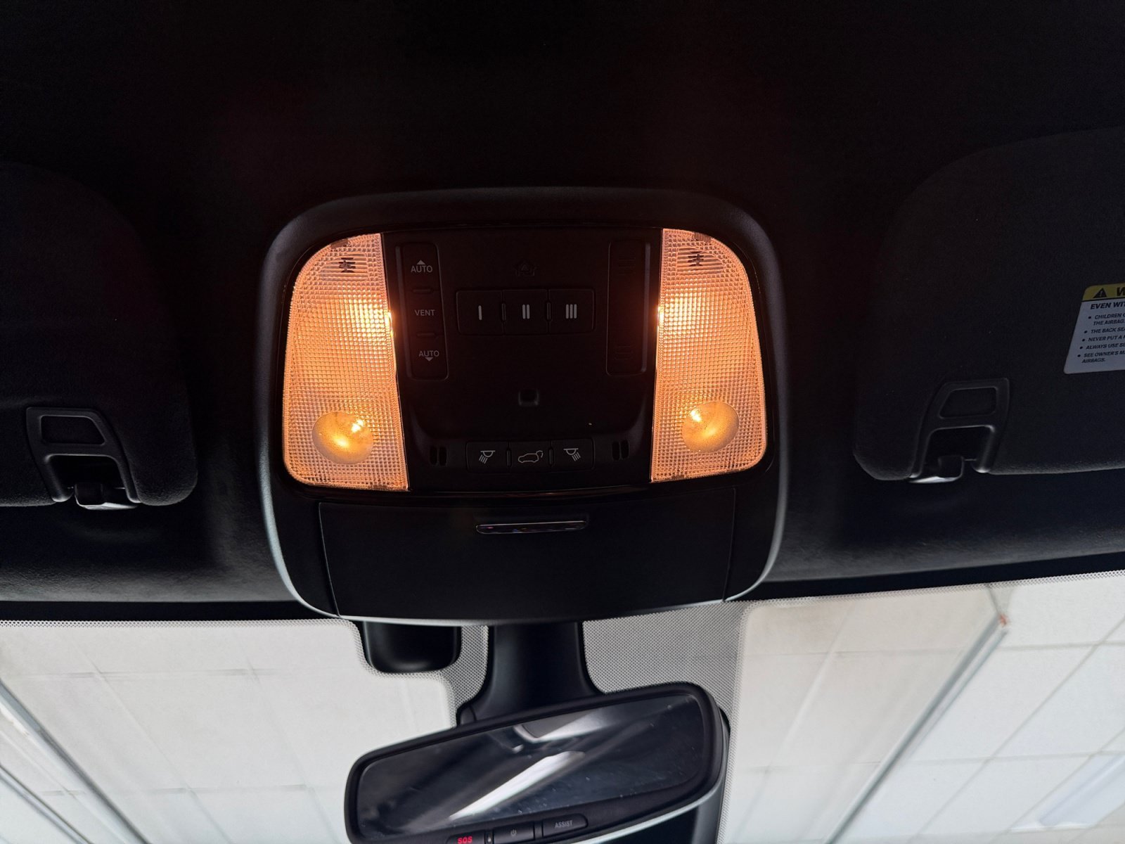 Used 2022 DB Black Clearcoat Dodge R/T Plus image 27