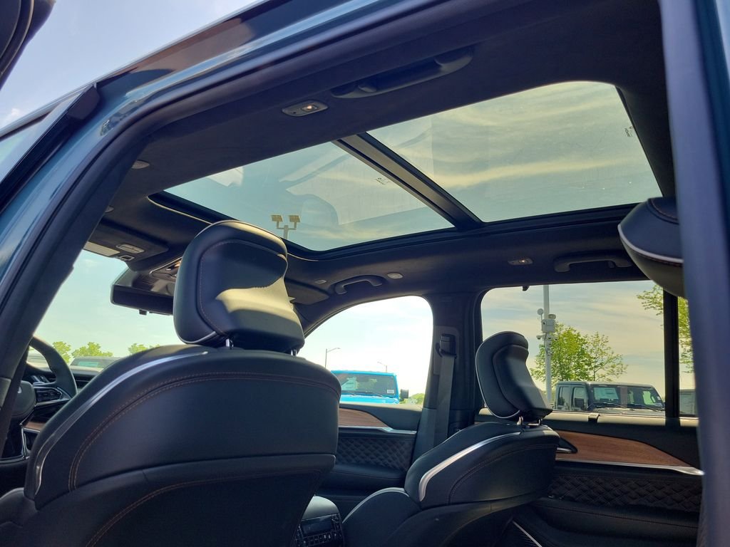 New 2026 Steel Blue Exterior Paint Jeep Summit image 11