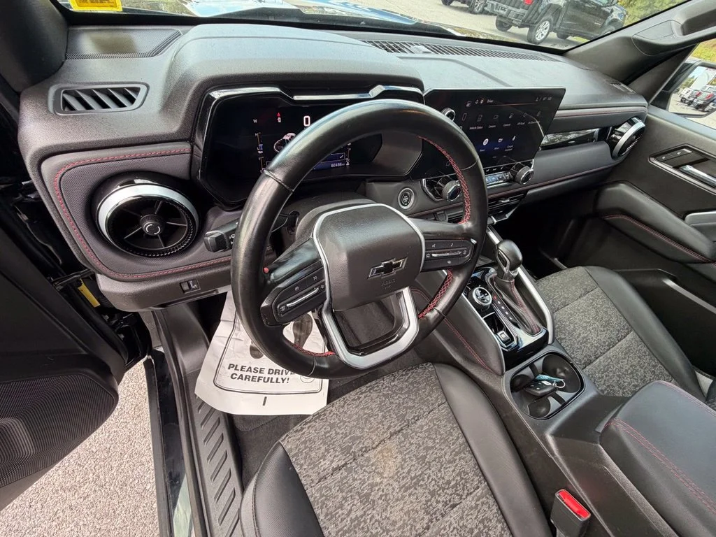 Used 2023 Black Chevrolet Z71 image 12