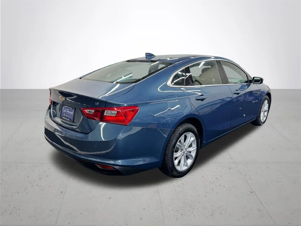 Used 2024 Blue Chevrolet LT image 7