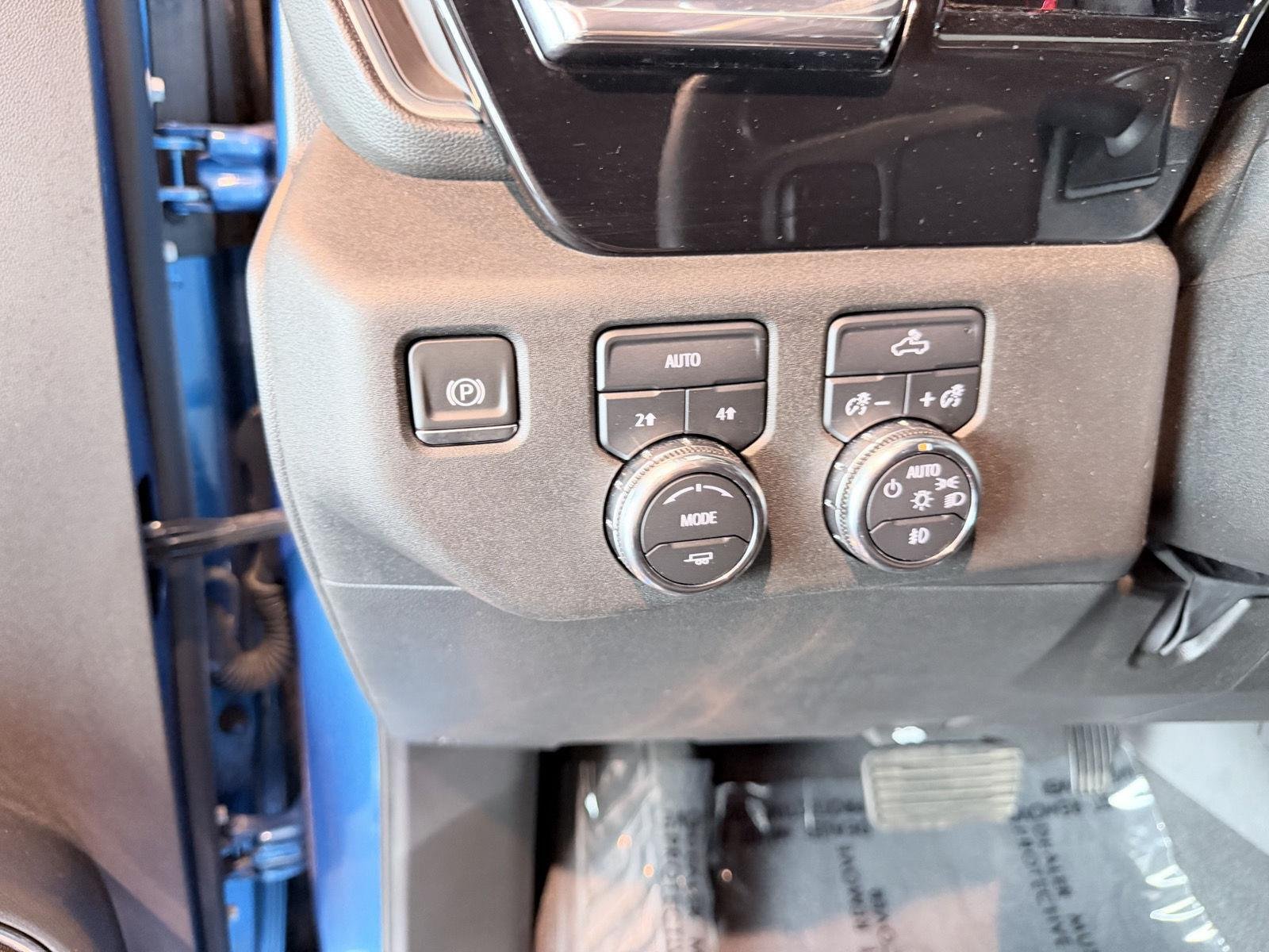 Used 2024 Dynamic Blue Metallic GMC Elevation image 37
