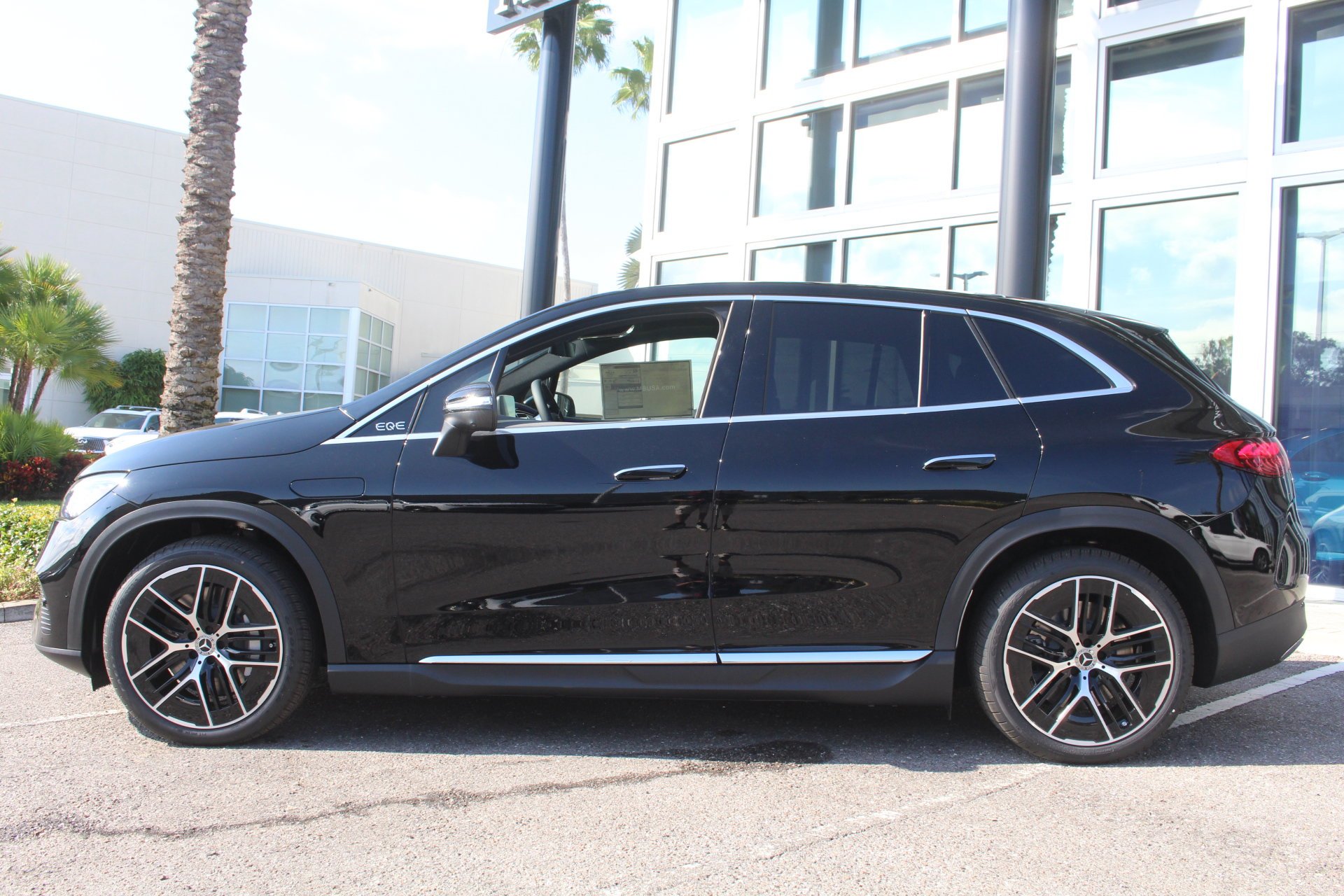 New 2026 Black Mercedes-Benz EQE 320+ image 33