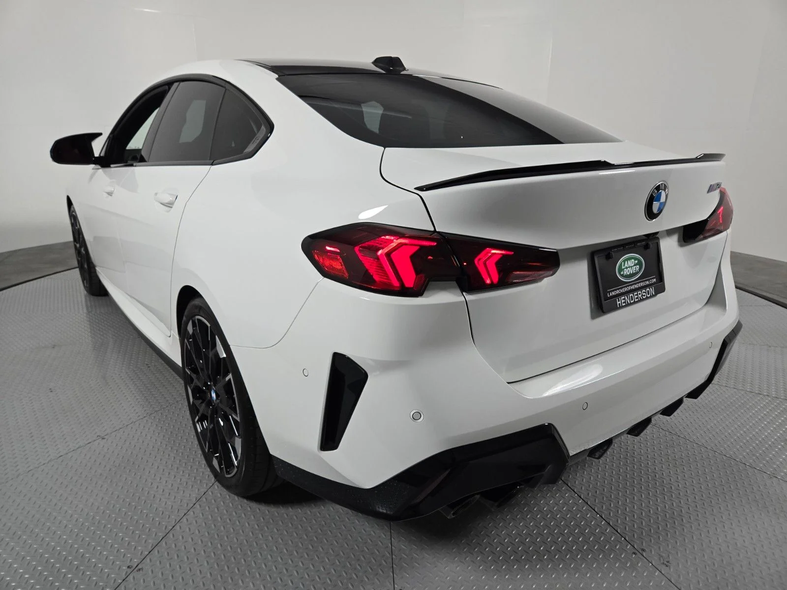 2025 BMW 2 Series M235 - Photo 17