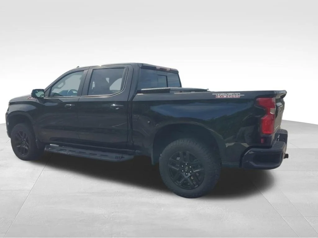Used 2025 Black Chevrolet LT Trail Boss image 3
