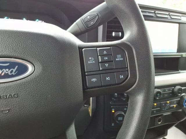 Used 2023 White Ford XL image 24