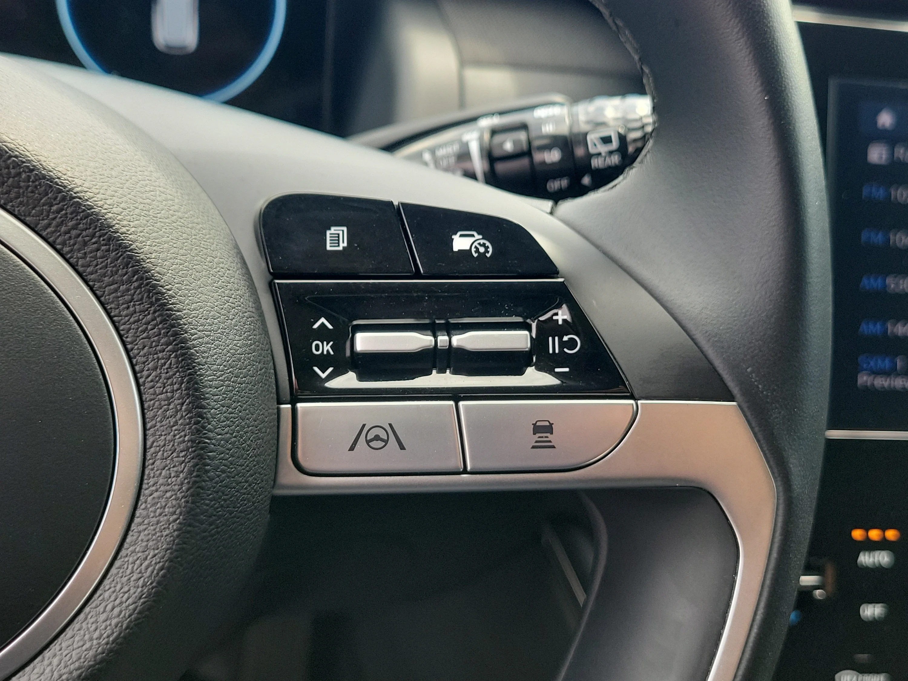 Used 2022 Portofino Gray Hyundai SEL image 23