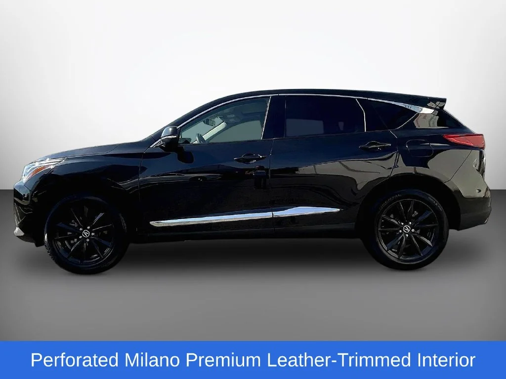 Used 2023 Majestic Black Pearl Acura Technology Package image 4