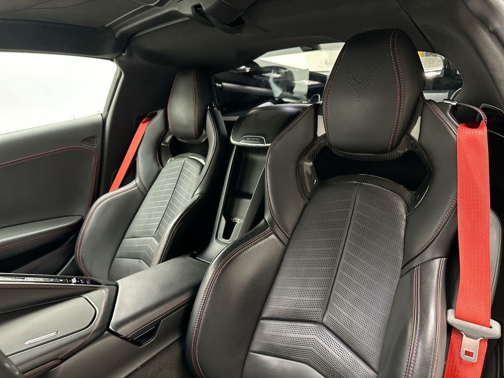 Used 2020 Ceramic White Chevrolet Stingray image 20