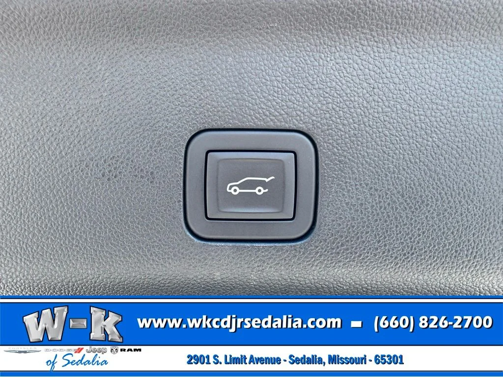 Used 2024 Black GMC AT4 image 38