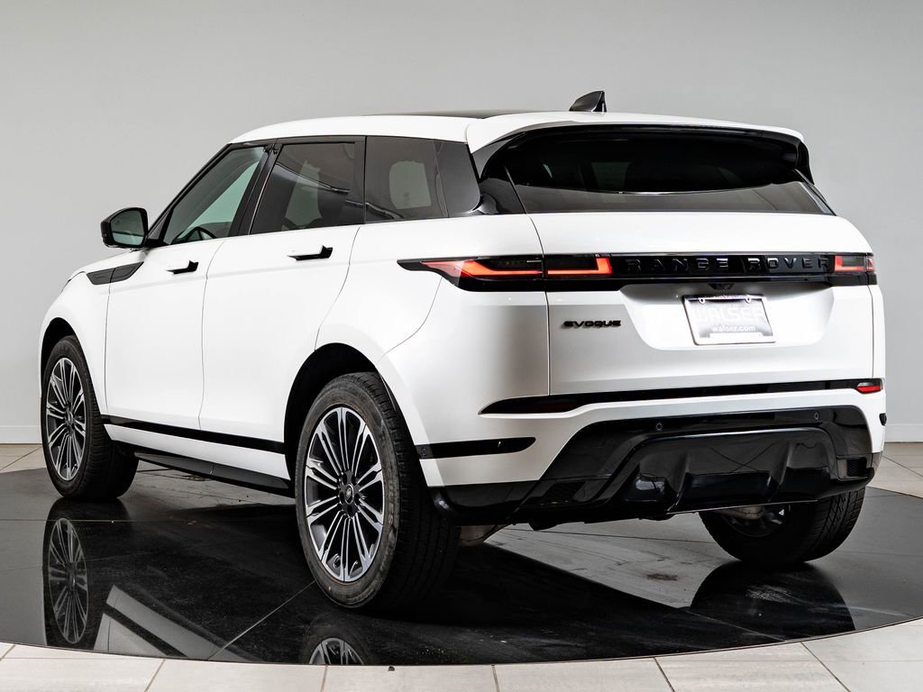 Used 2025 Ostuni Pearl White Metallic Land Rover Dynamic image 6