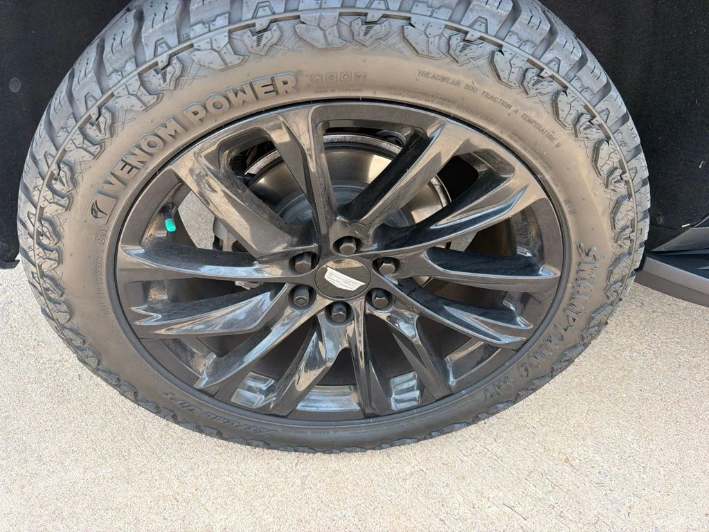 Used 2022 Black Cadillac Sport image 6