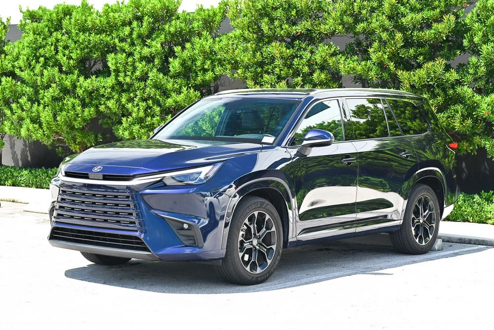 Used 2024 Blue Lexus 350 image 1